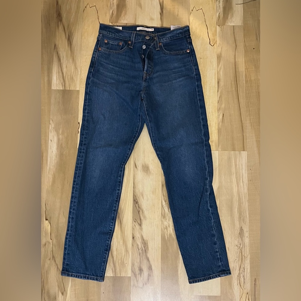LEVI’S - Levi Strauss & Co; wedgie size 26 unworn